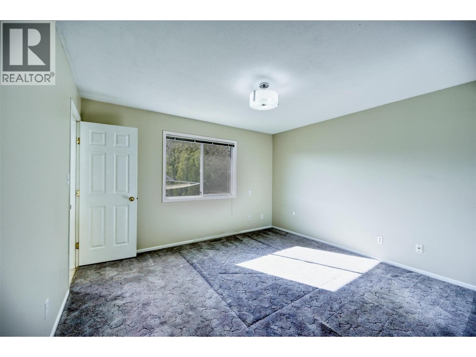 10408 87th Street, Osoyoos