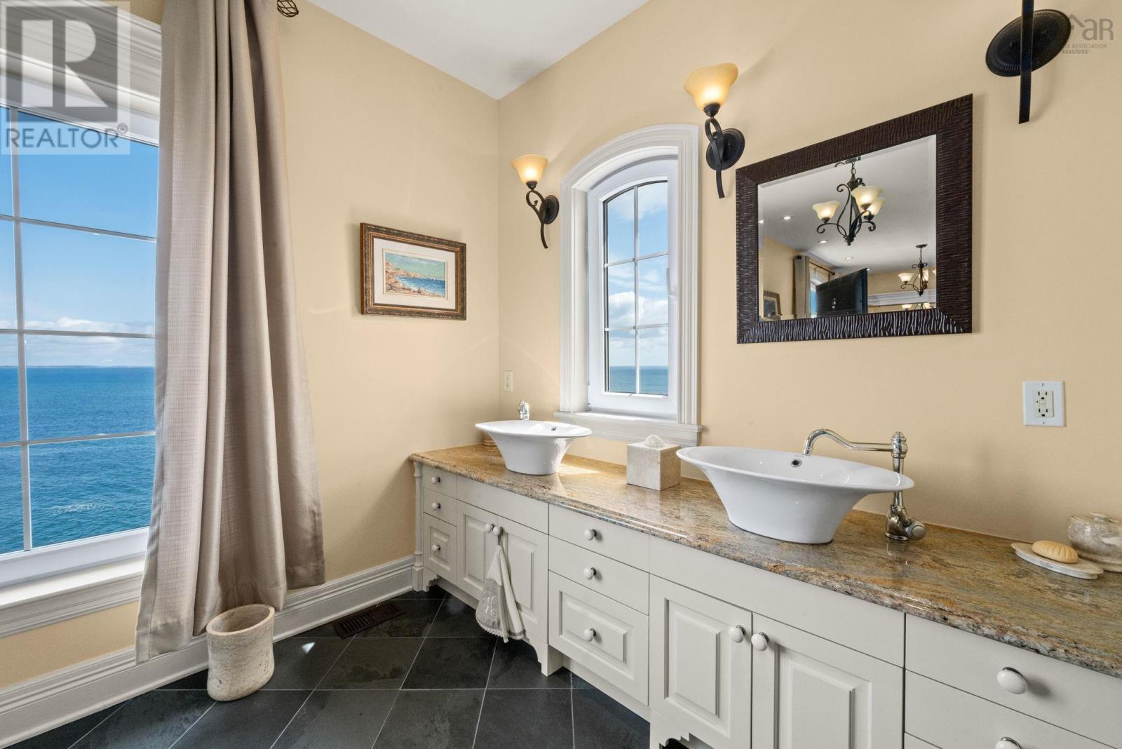 Property 24 of 48 of 73 Kestrel Court