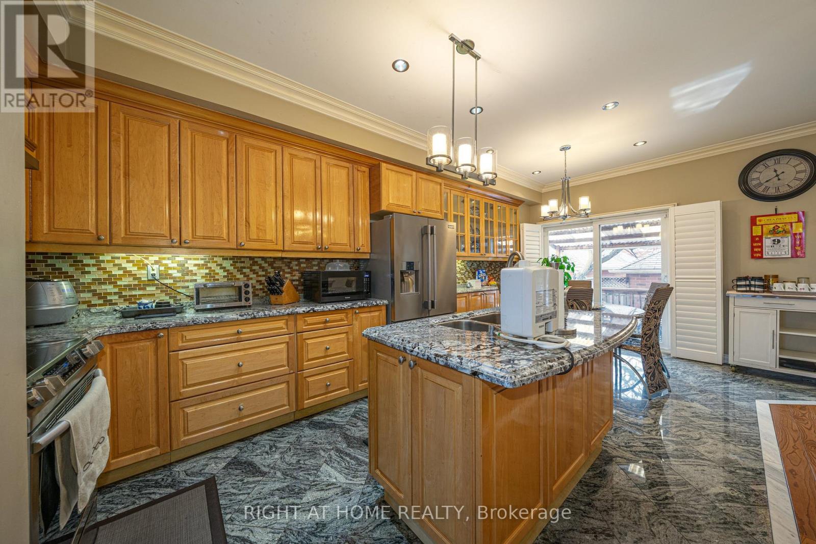 47 DAVOS ROAD - 13