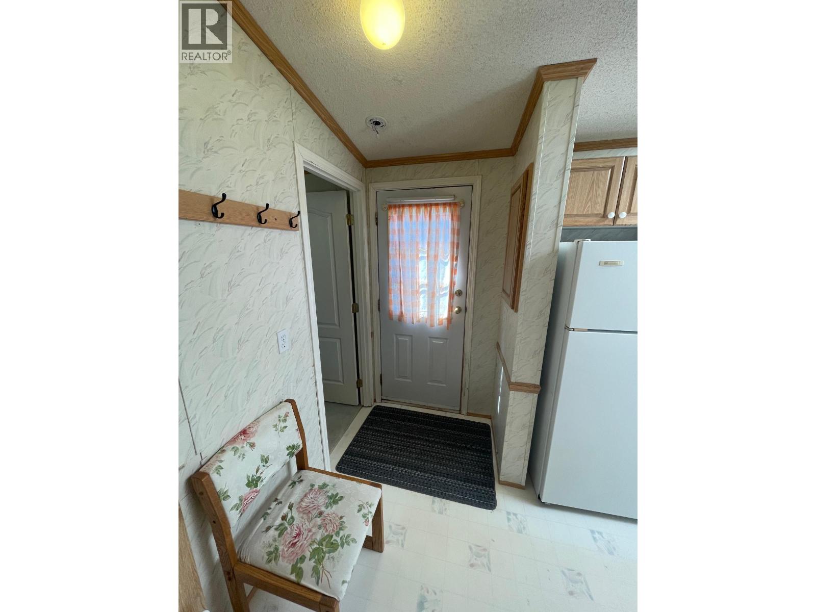 690 COPPER AVENUE N - 31