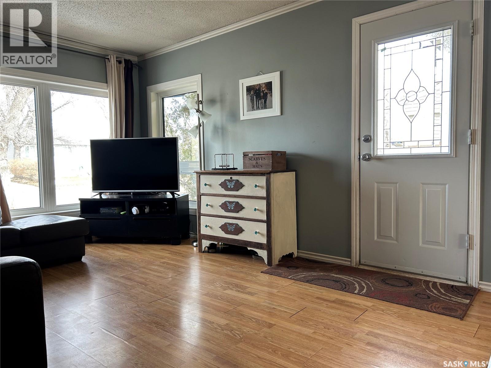 918 Albert STREET - 4