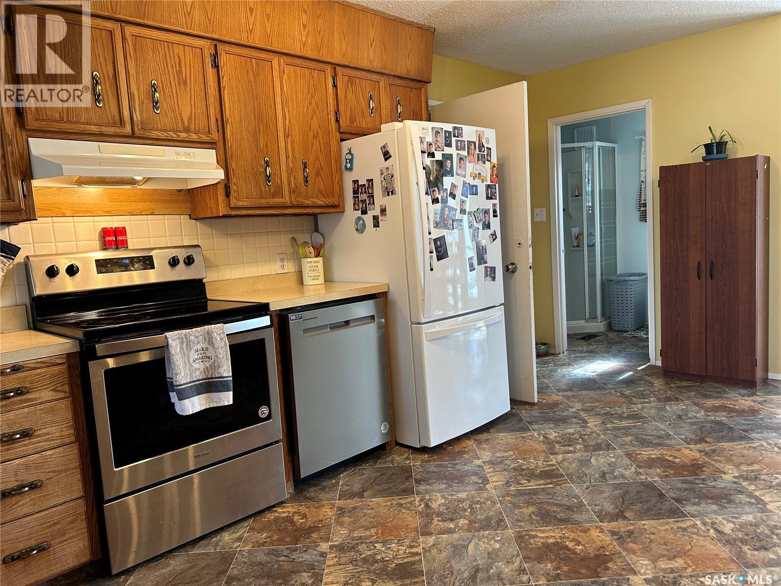 918 Albert STREET - 12