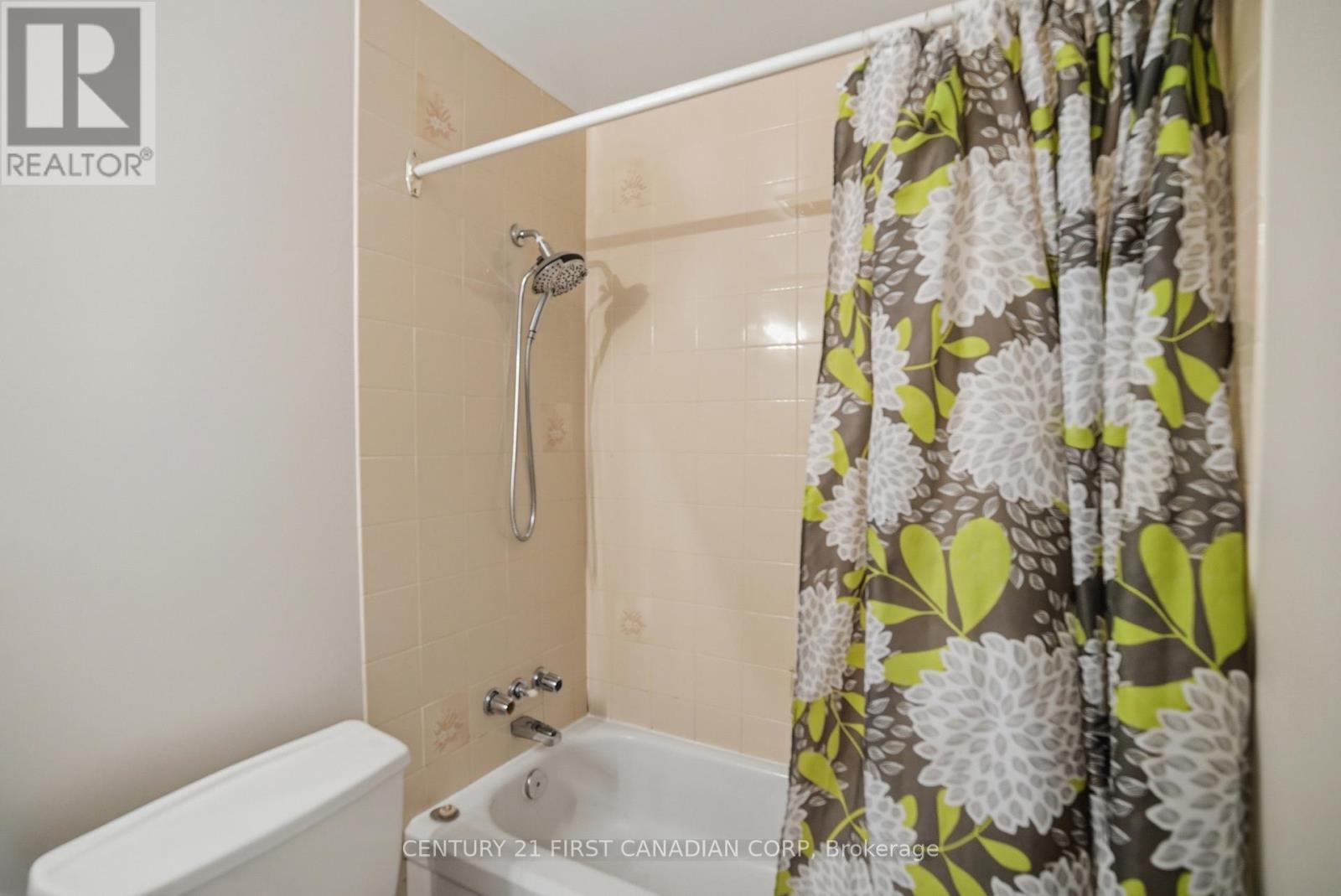 #1008 1600 ADELAIDE STREET N - 26