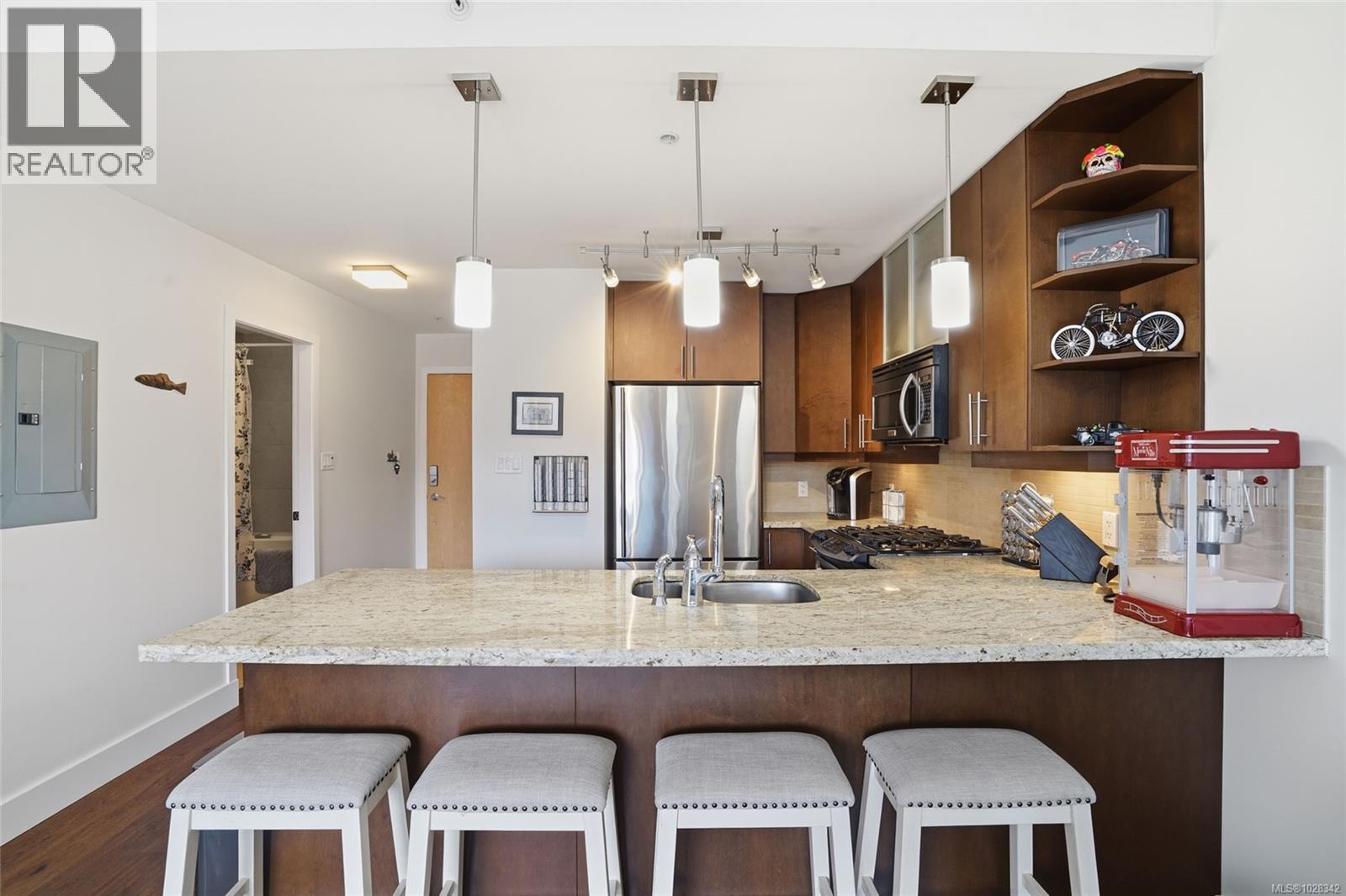 305 194 Beachside Dr, Parksville