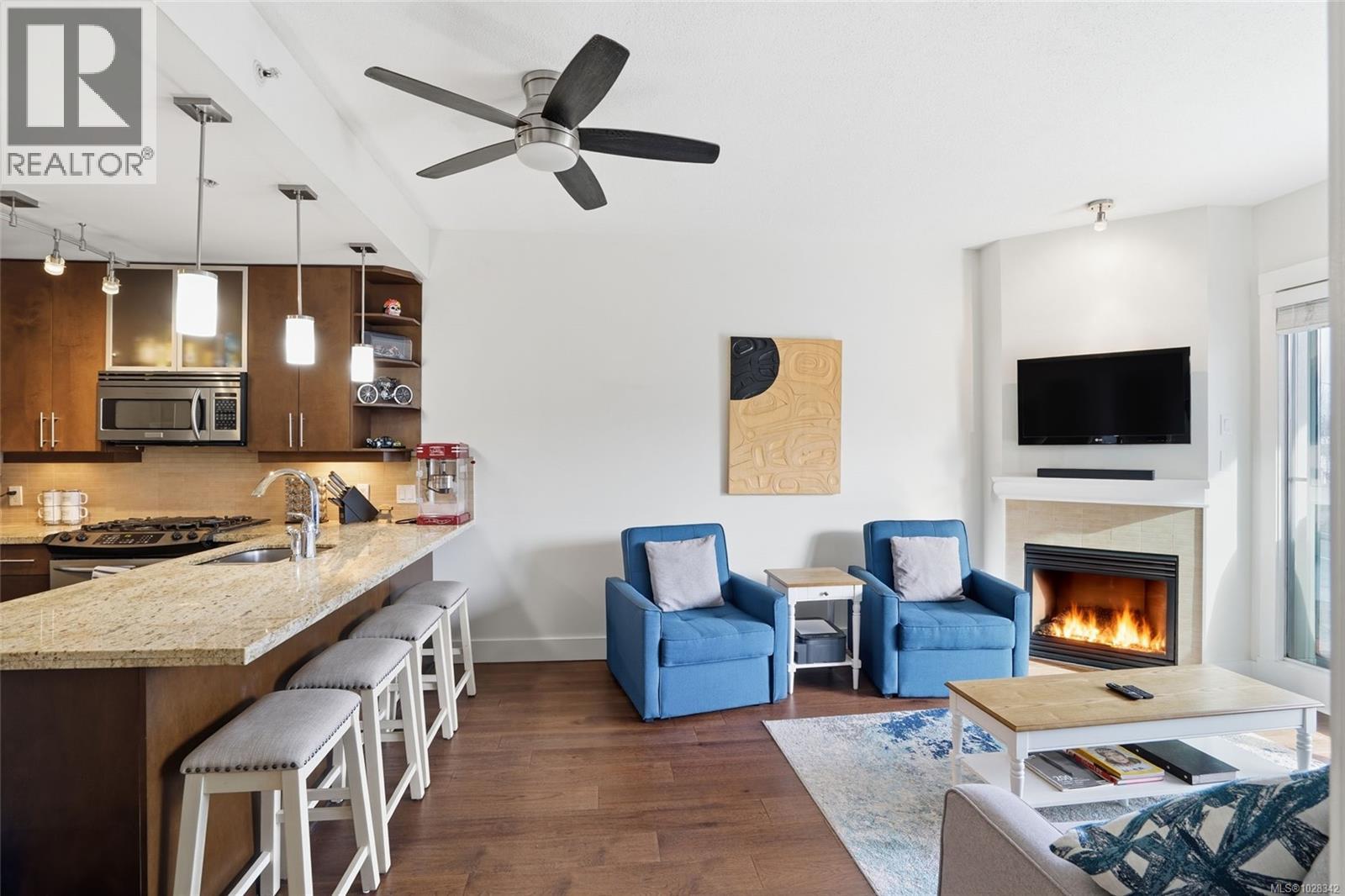 305 194 Beachside Dr, Parksville