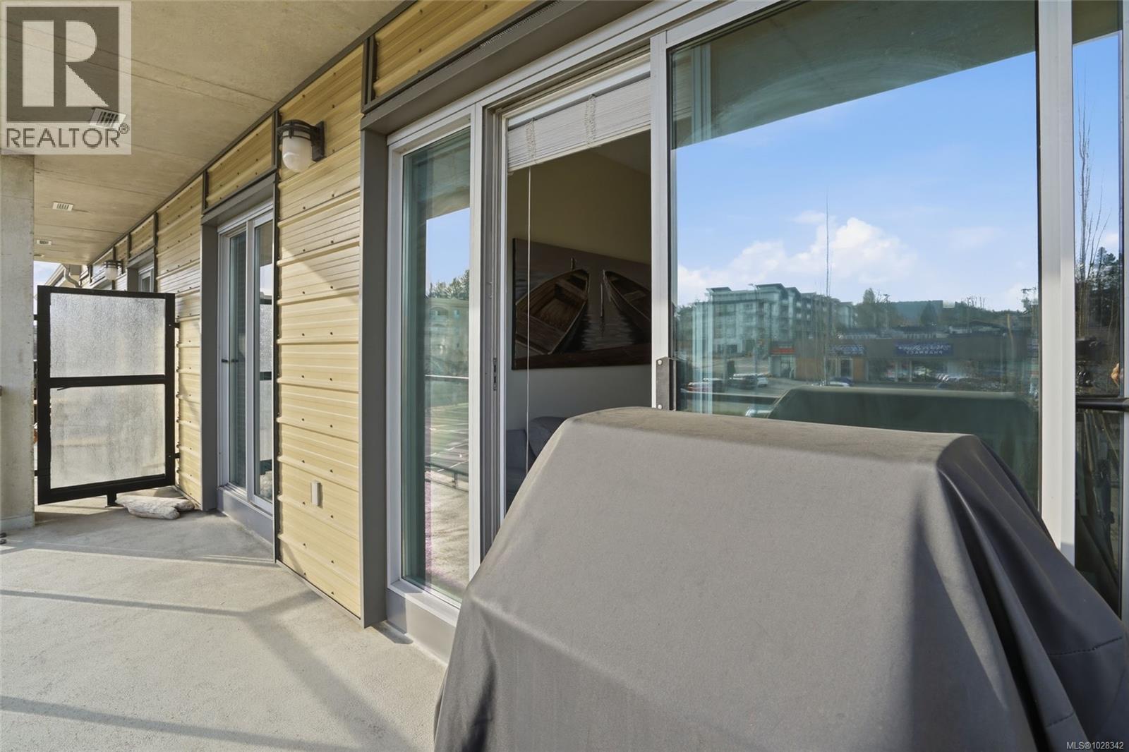 305 194 Beachside Dr, Parksville