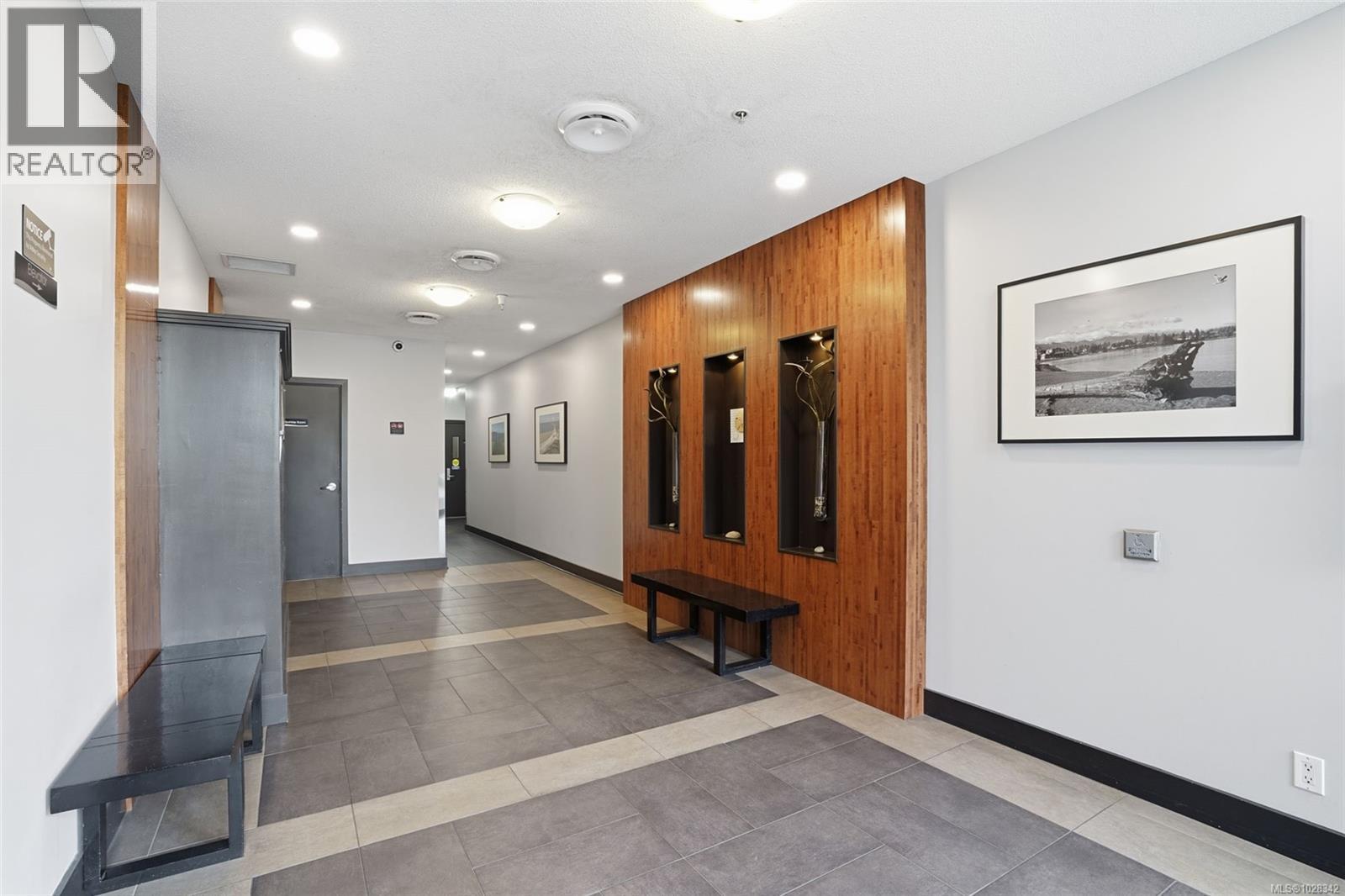 305 194 Beachside Dr, Parksville