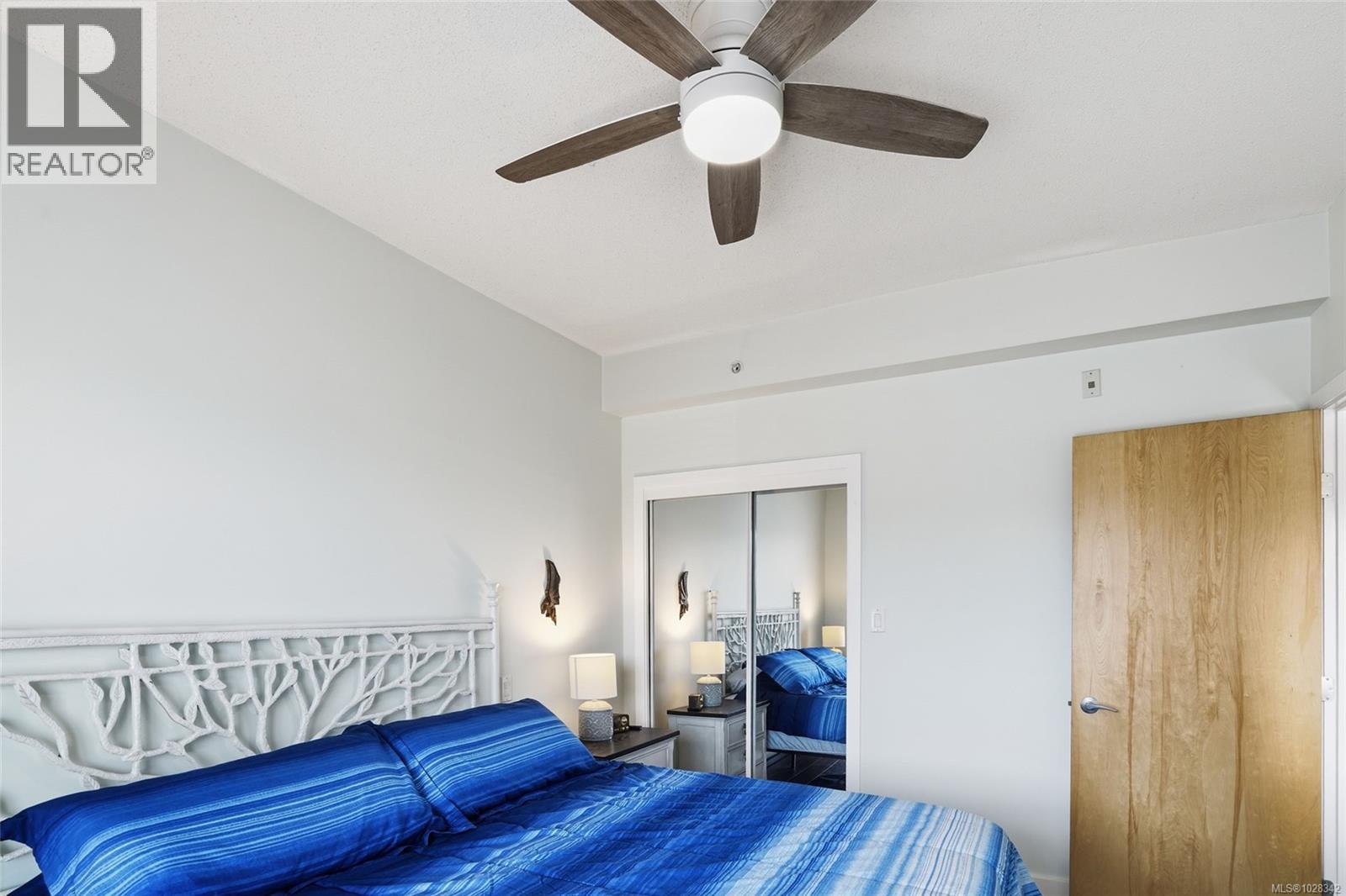 #305 194 Beachside Dr - 7