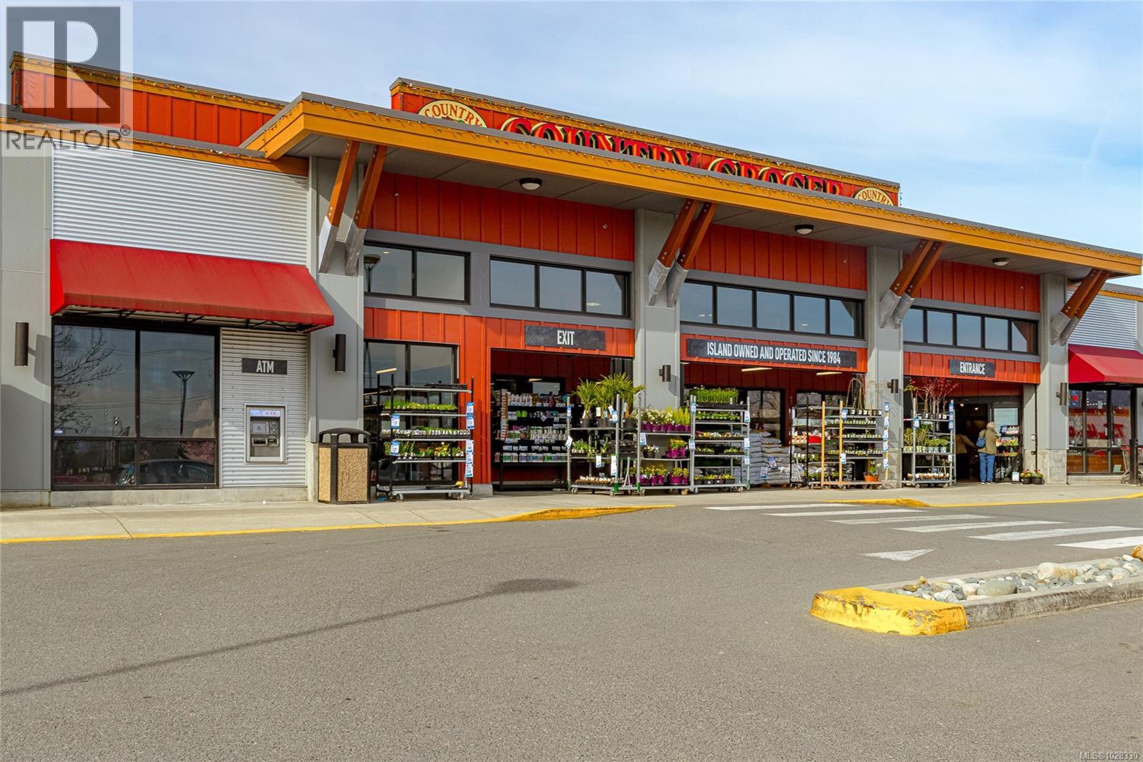 #301 3251 COWICHAN LAKE RD - 33