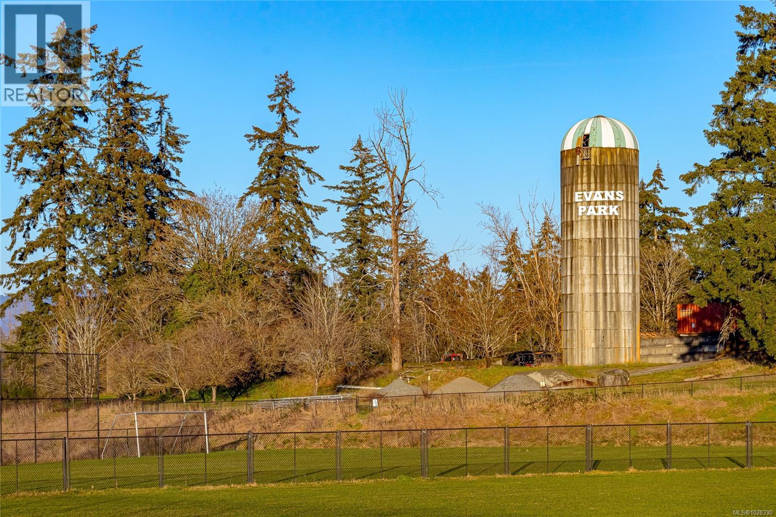 #301 3251 COWICHAN LAKE RD - 39