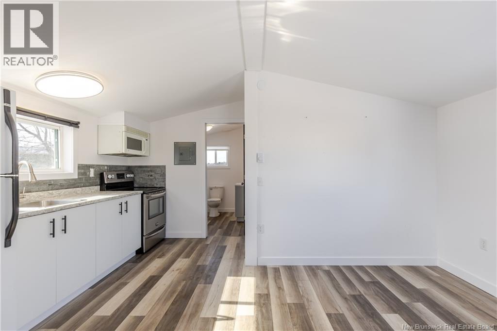 15 Jones Forks Road - 11