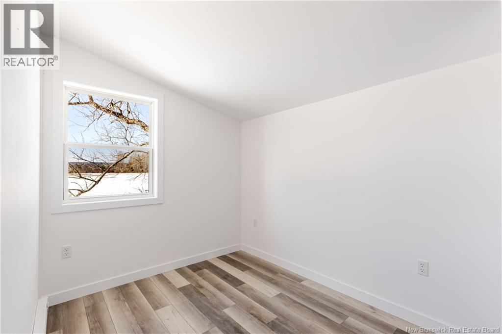 15 Jones Forks Road - 14
