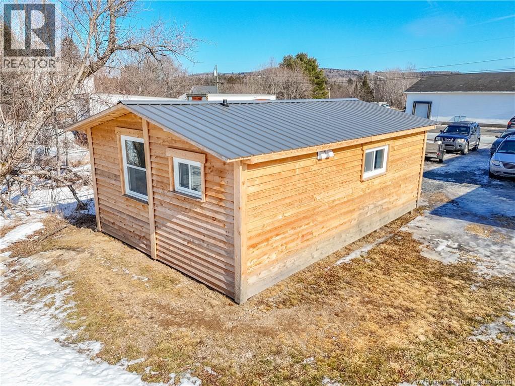 15 Jones Forks Road - 4