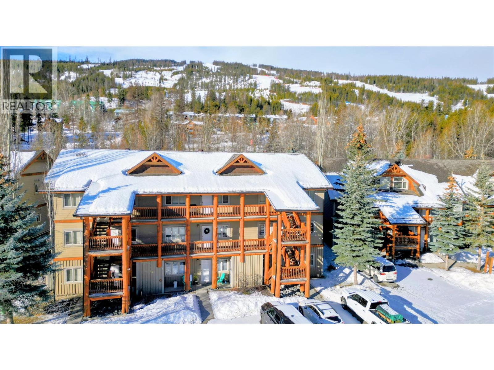 16 895 DOGWOOD Drive - main photo