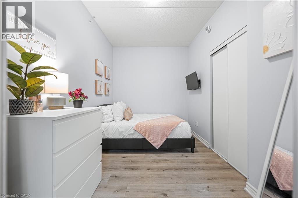 #108 1280 GORDON Street - 27