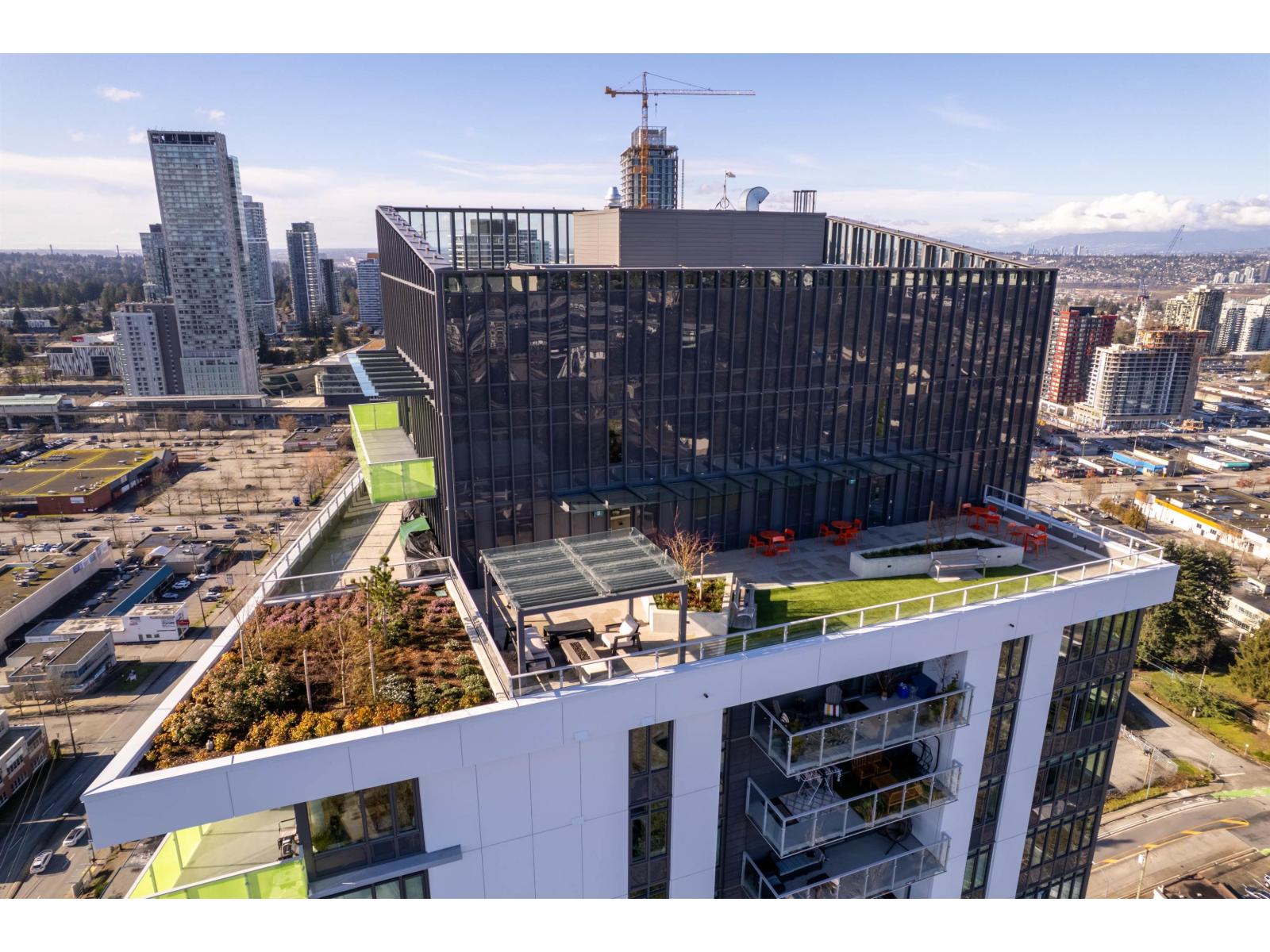 1104 10428 WHALLEY BOULEVARD