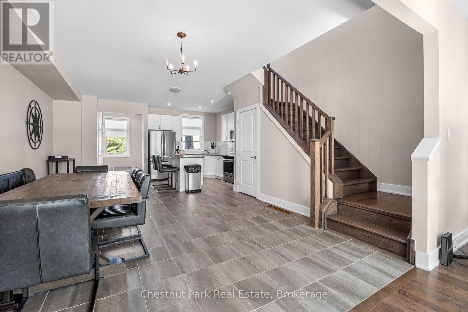 45 ROCKMOUNT CRESCENT - 16