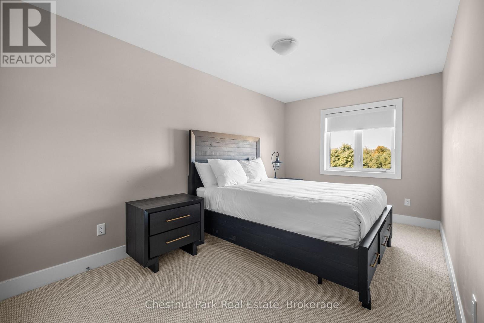 45 ROCKMOUNT CRESCENT - 25