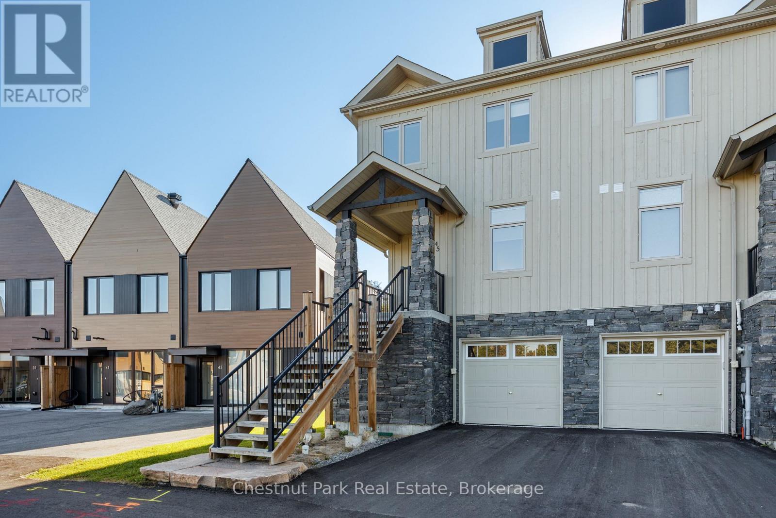 45 ROCKMOUNT CRESCENT - 38