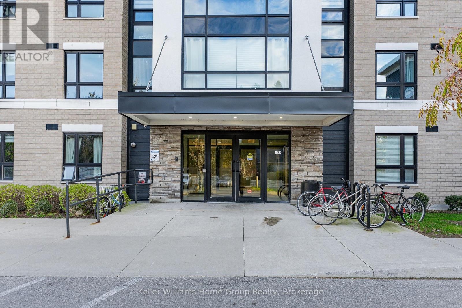 #108 1280 GORDON STREET - 3