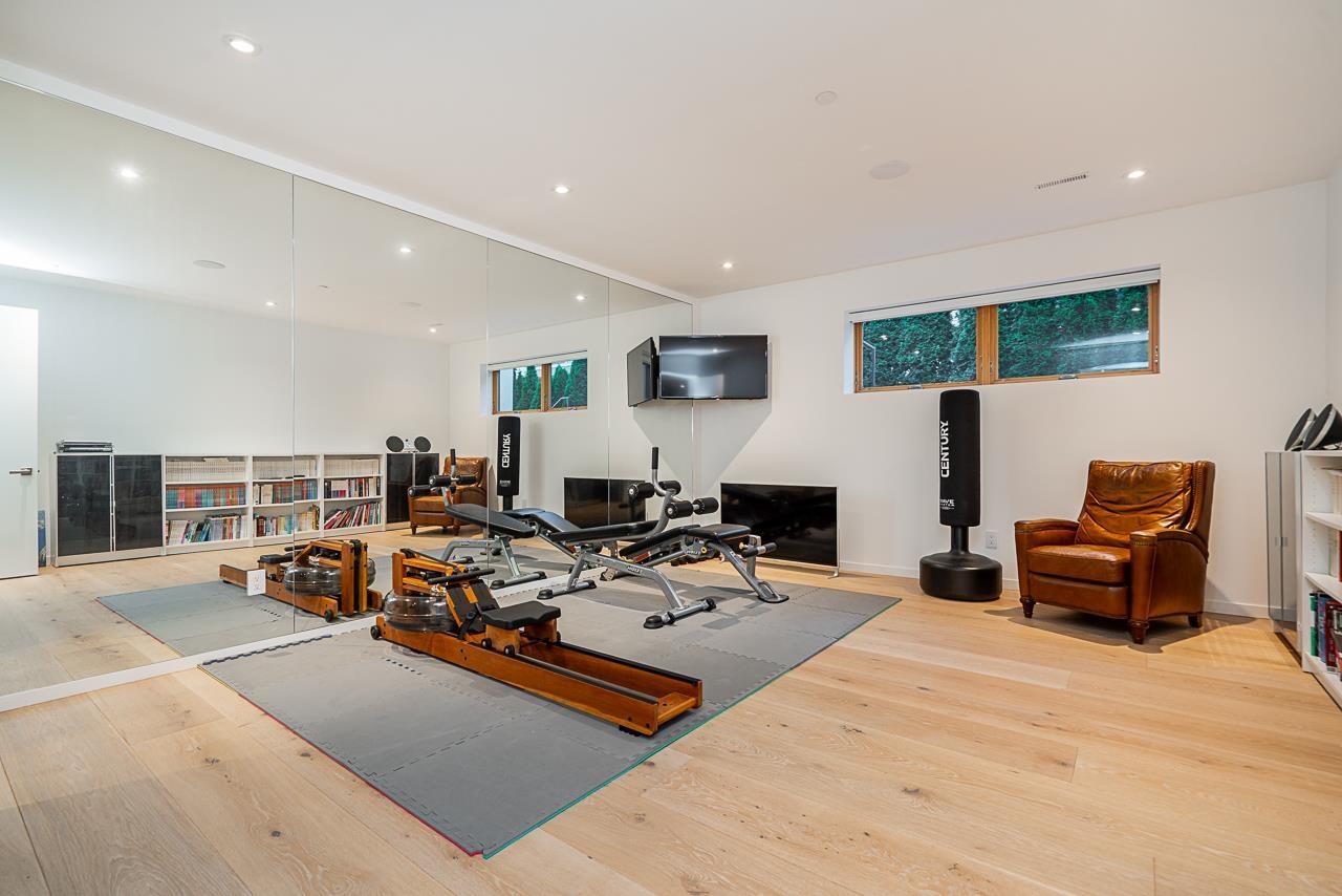 15493 ROYAL AVENUE, White Rock