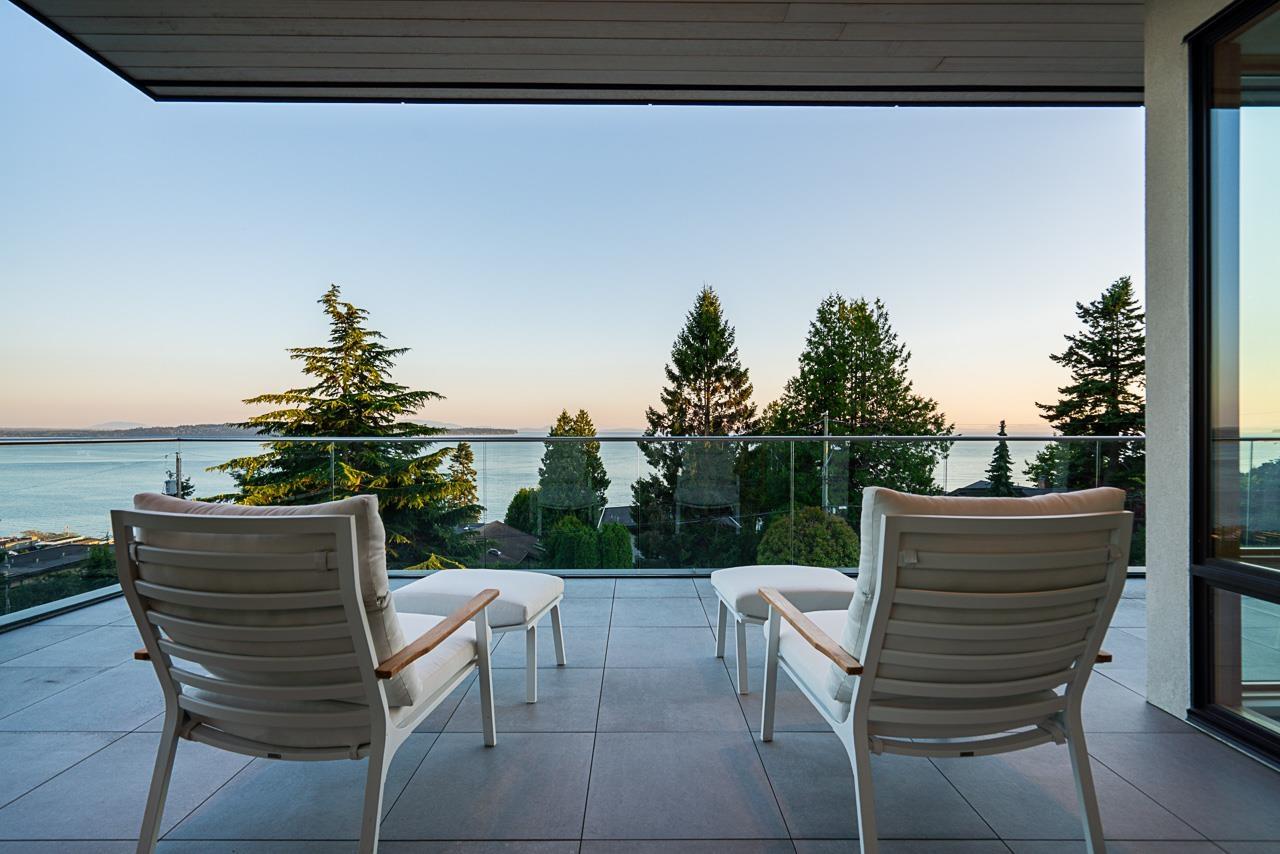 15493 ROYAL AVENUE, White Rock