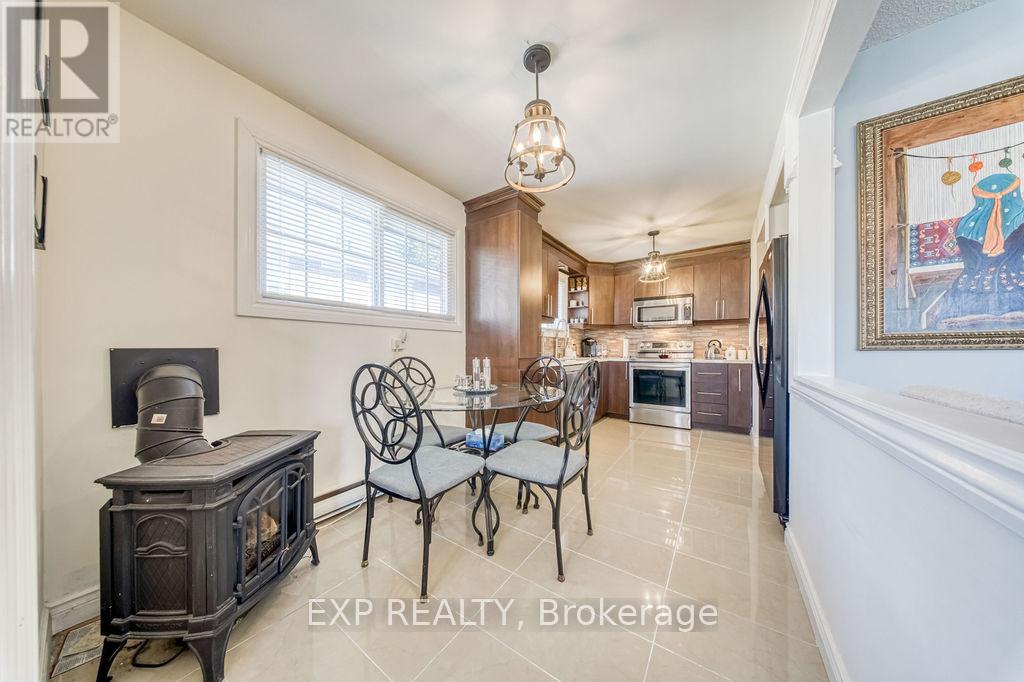 141 ANGUS DRIVE - 14