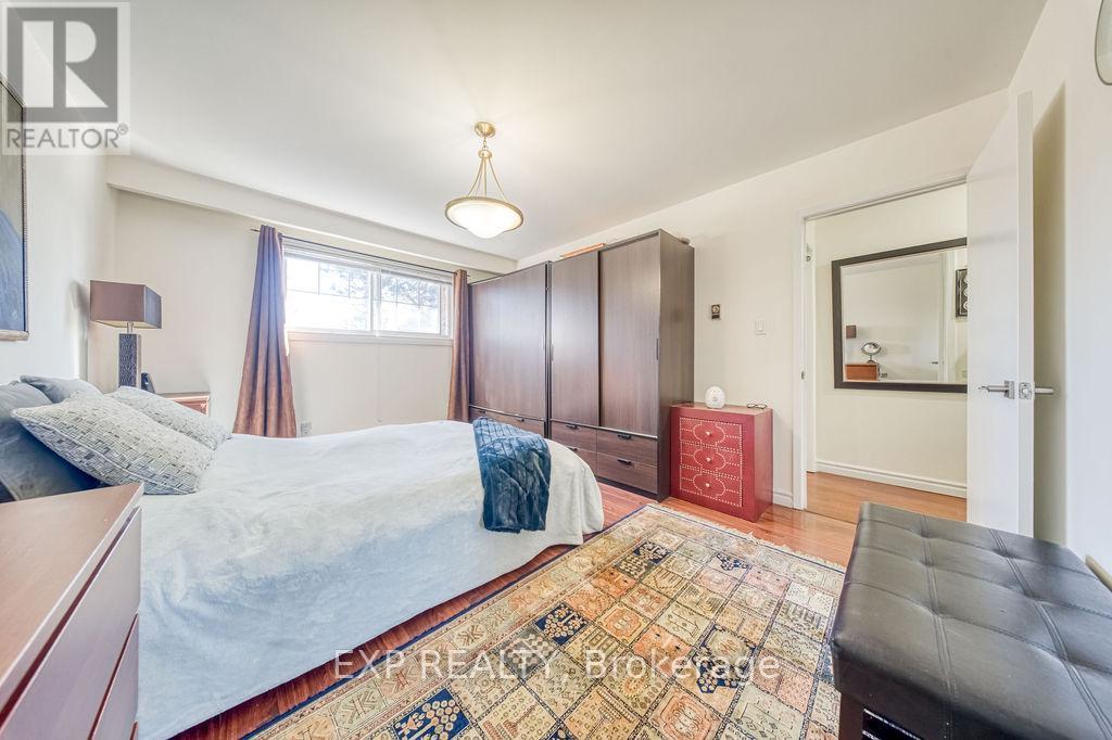 141 ANGUS DRIVE - 20