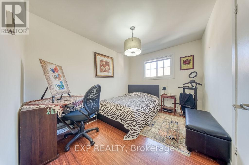 141 ANGUS DRIVE - 22