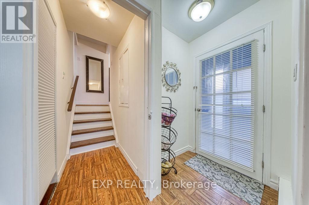 141 ANGUS DRIVE - 27