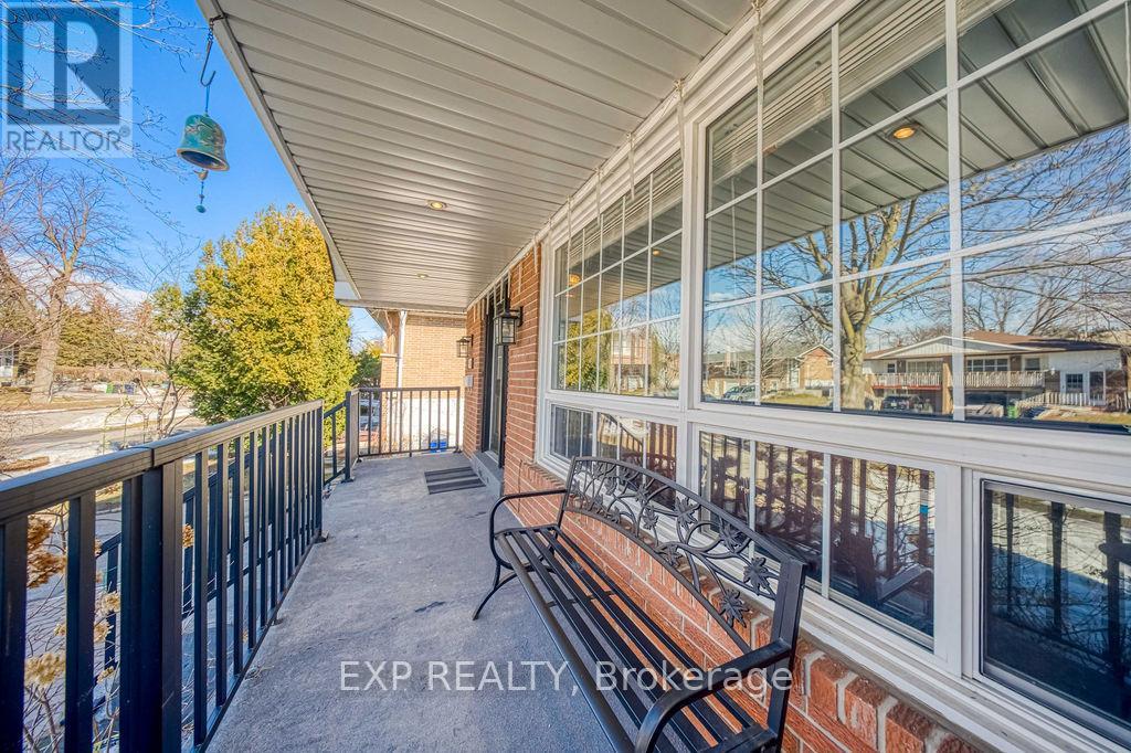 141 ANGUS DRIVE - 3