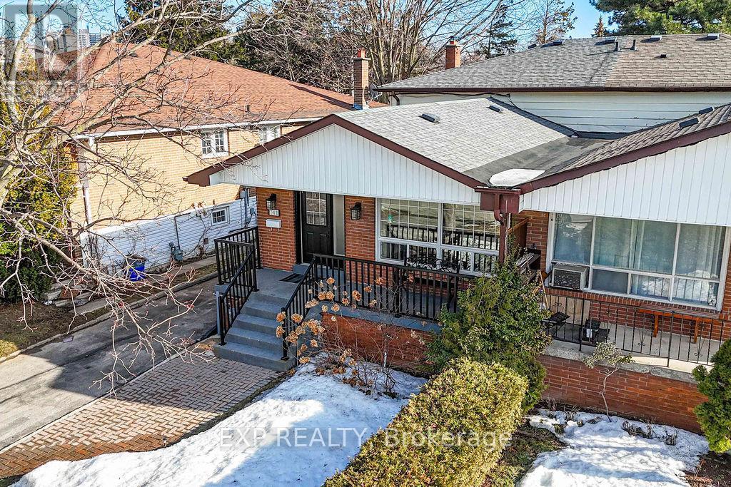 141 ANGUS DRIVE - 42