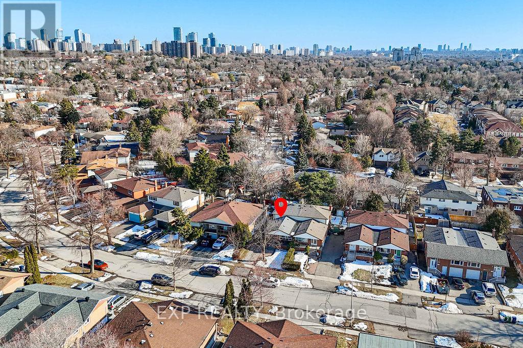141 ANGUS DRIVE - 46
