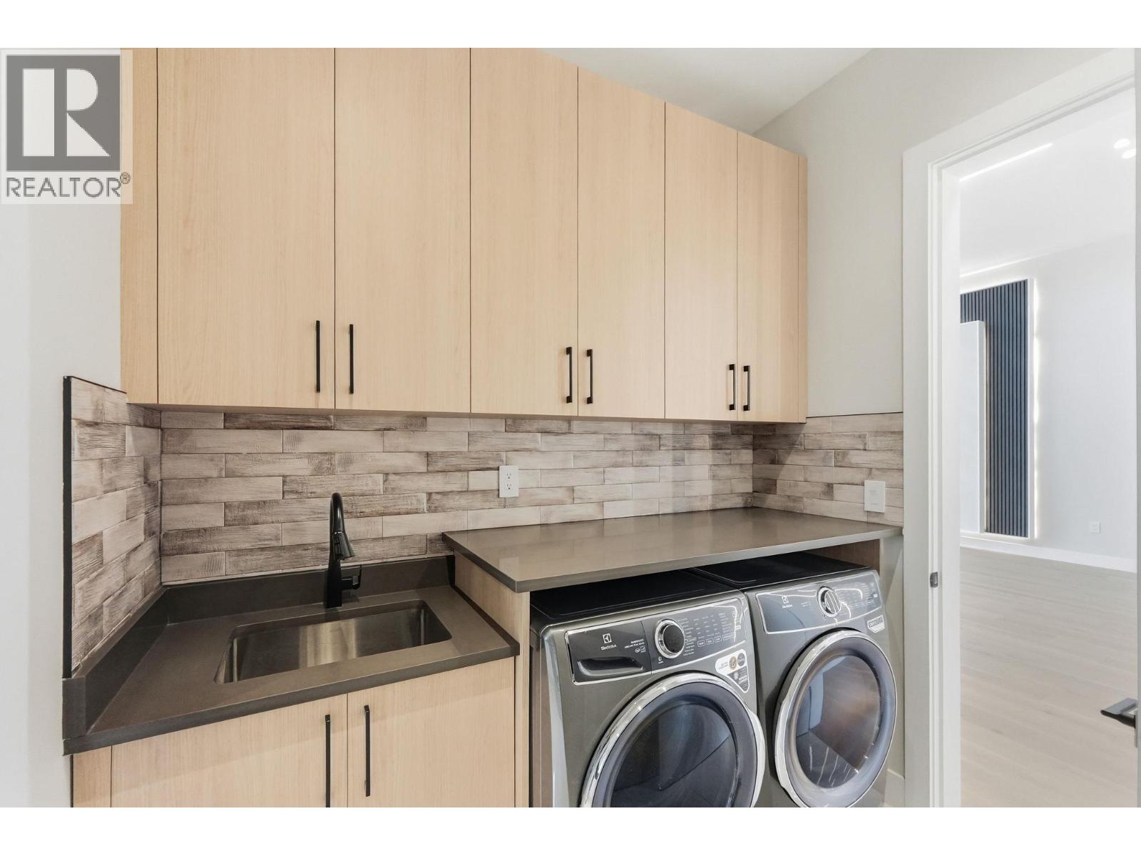 973 Loseth Drive, Kelowna