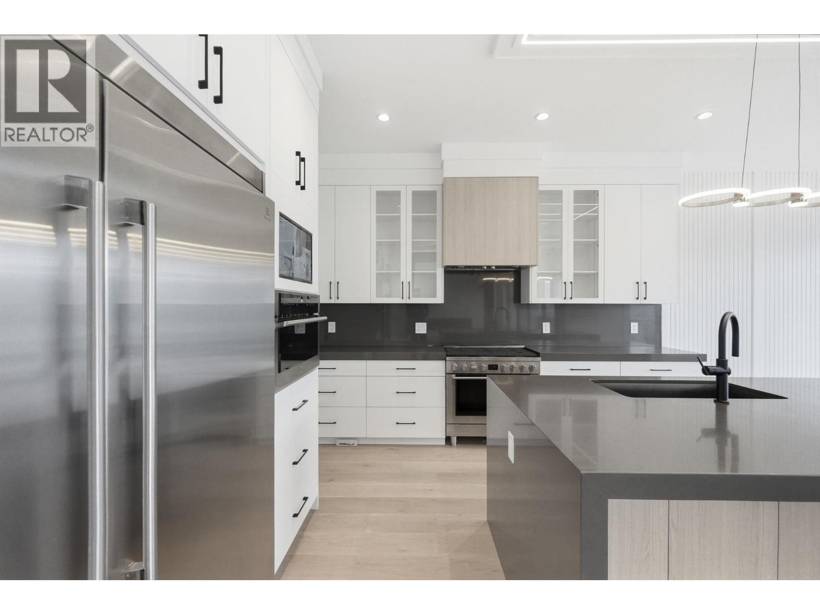 973 Loseth Drive, Kelowna