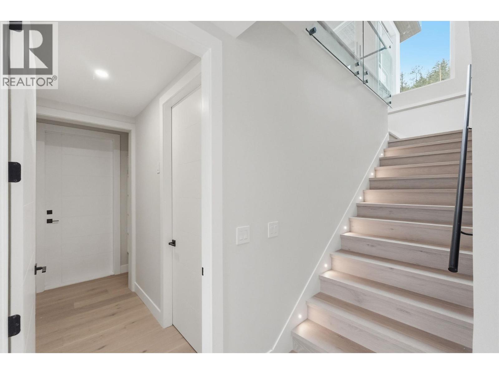 973 Loseth Drive, Kelowna