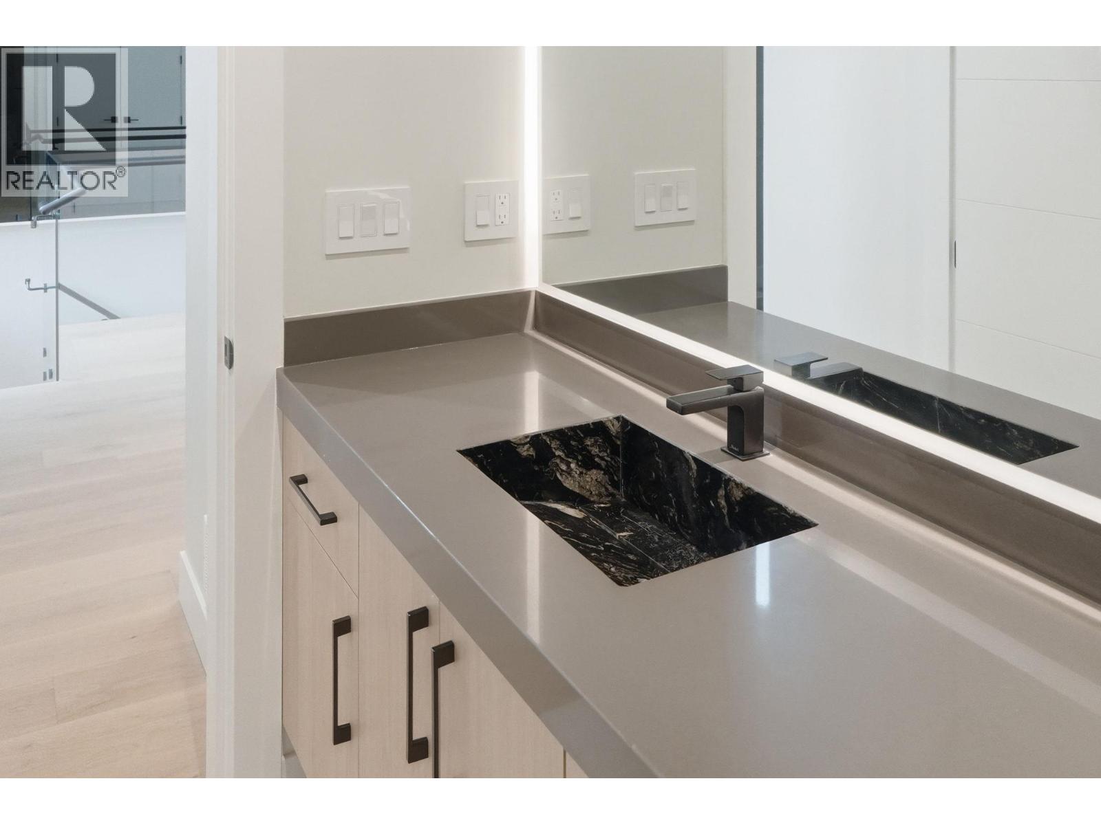 973 Loseth Drive, Kelowna