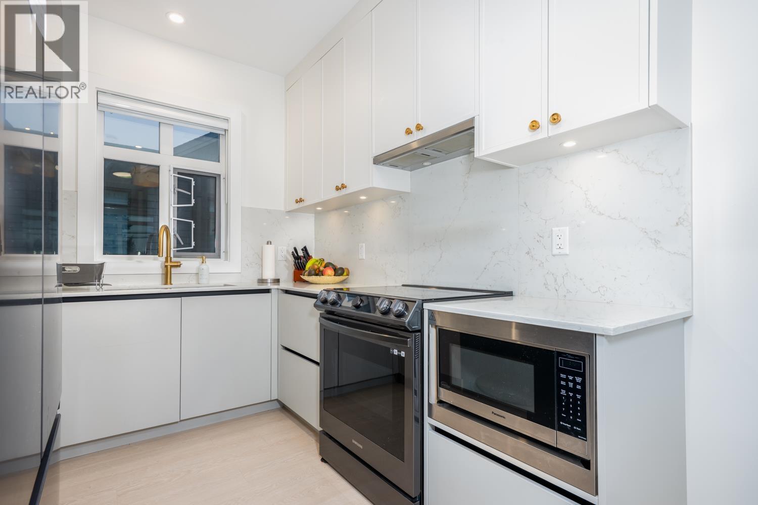 #18-9633 STEVESTON Highway, Richmond