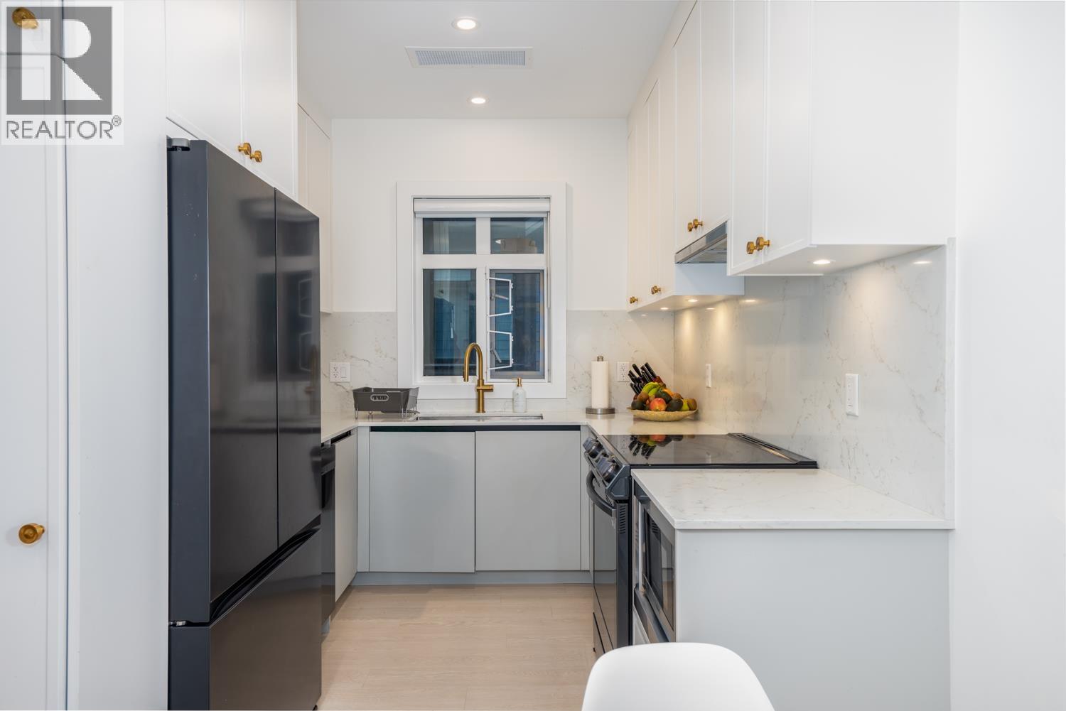 #18-9633 STEVESTON Highway, Richmond