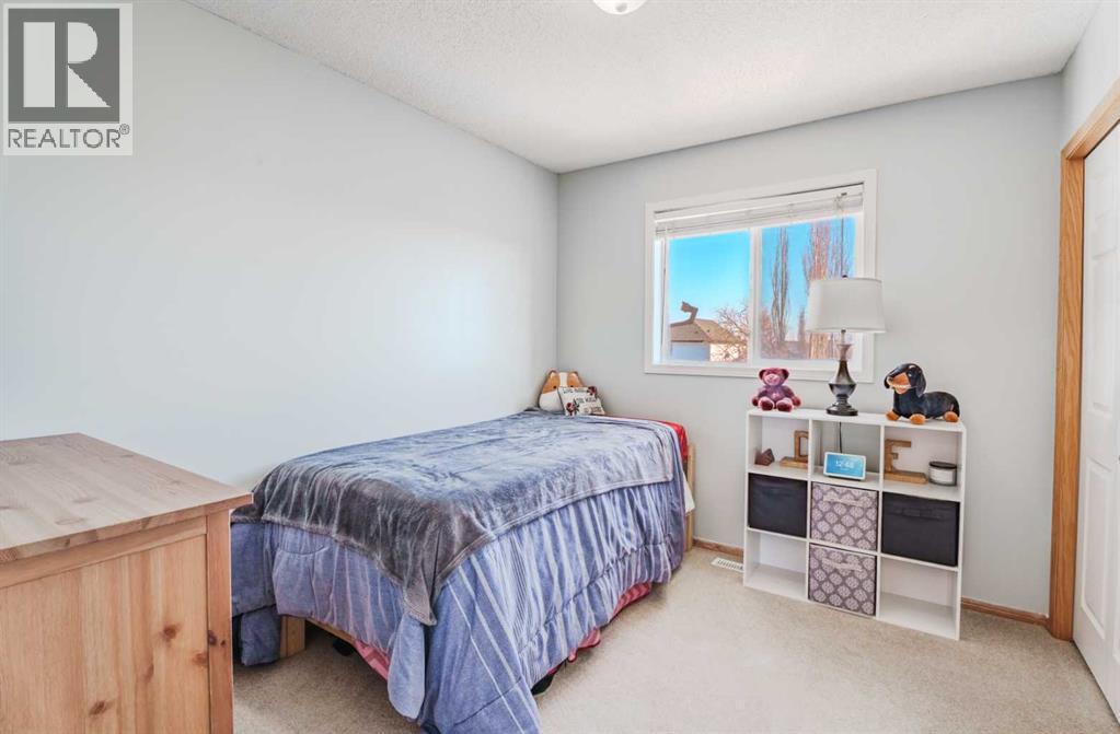 Single Family House for Sale in  Bridleridge Gardens SW Bridlewood Calgary 