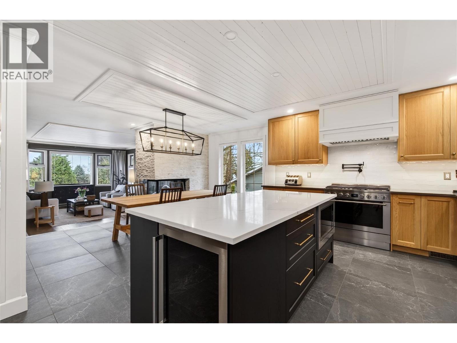 1131 49 Avenue NE, Salmon Arm