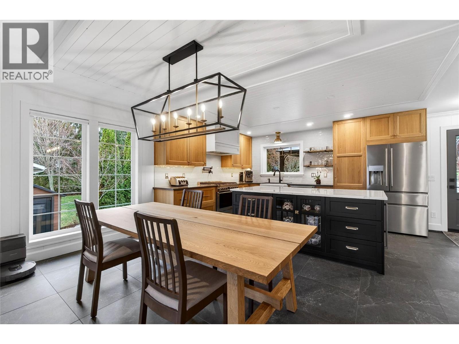 1131 49 Avenue NE, Salmon Arm