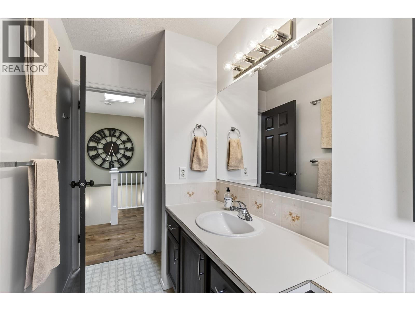 1131 49 Avenue NE, Salmon Arm