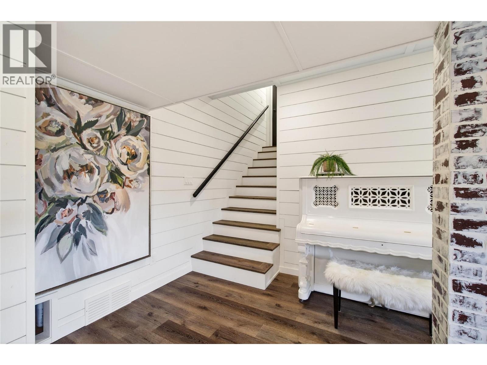 1131 49 Avenue NE, Salmon Arm