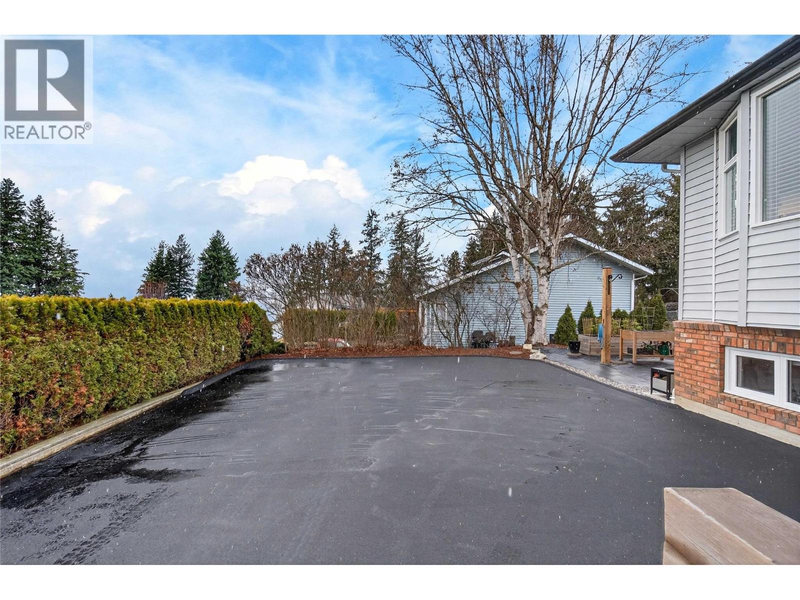 1131 49 Avenue NE, Salmon Arm