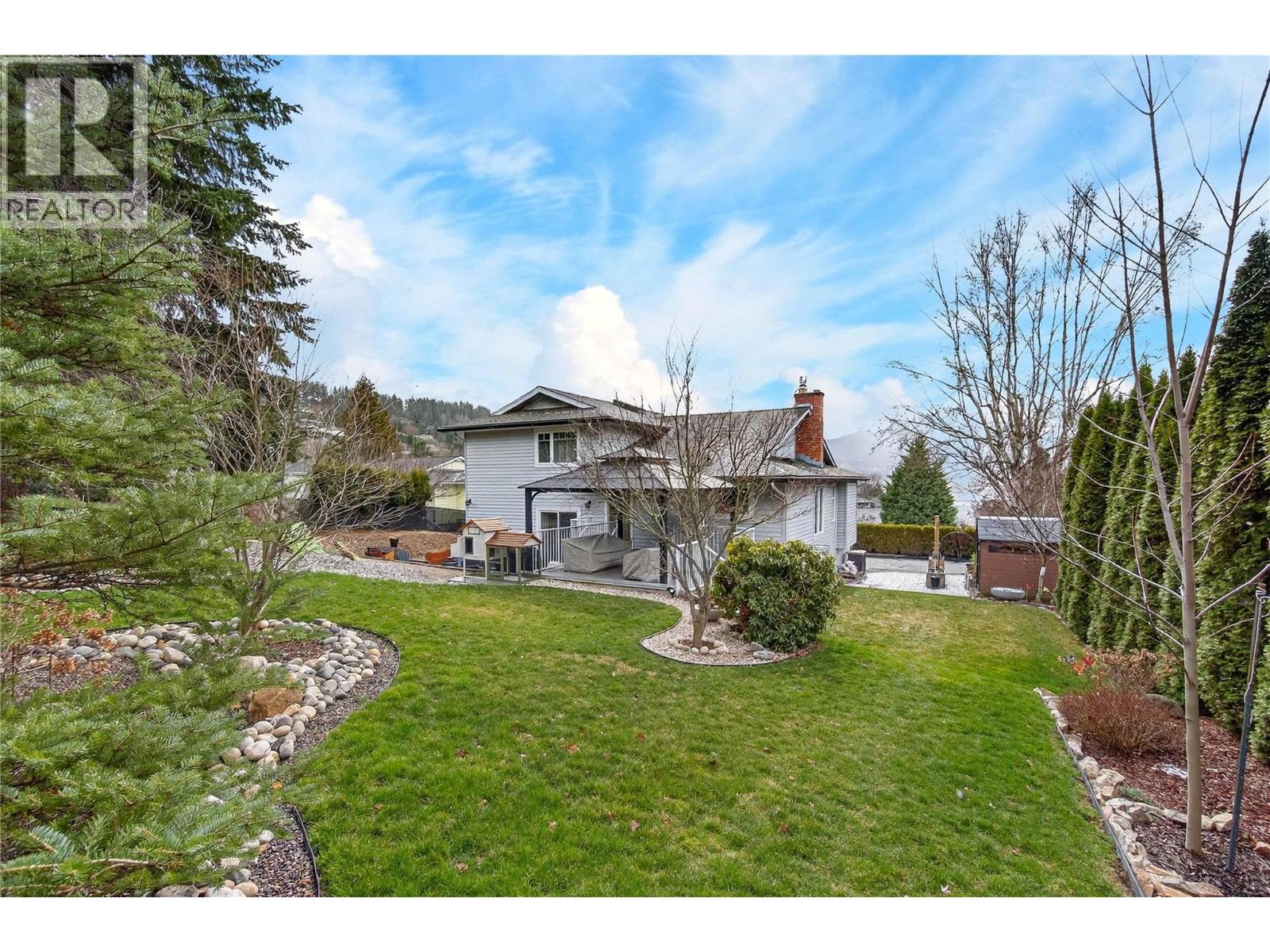 1131 49 Avenue NE, Salmon Arm