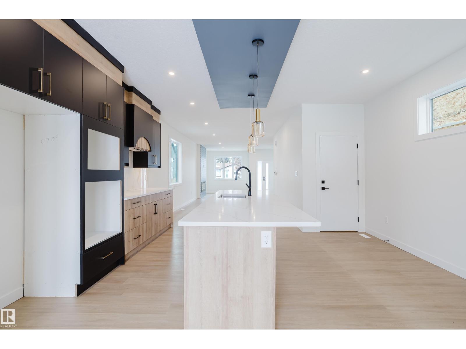 9709 157 ST NW NW - 20