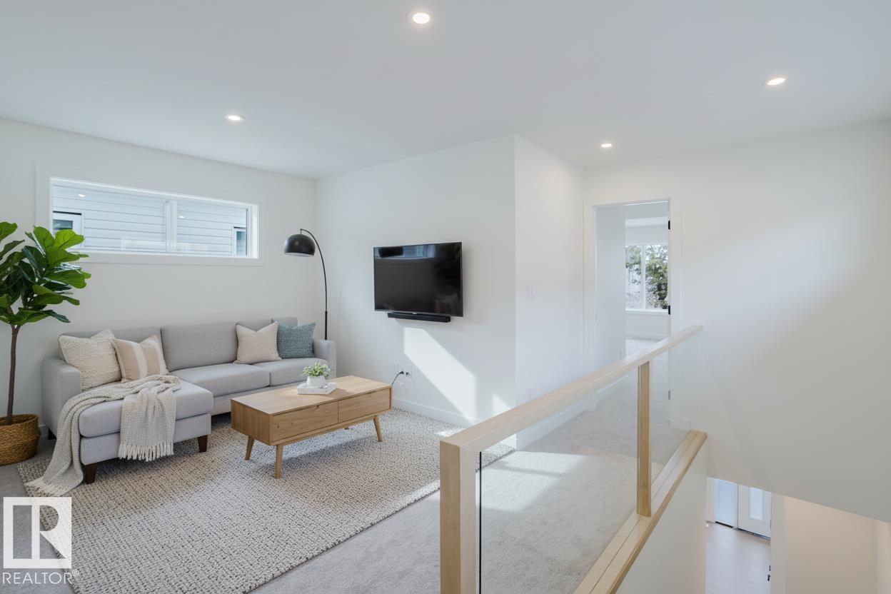 9709 157 ST NW NW - 29