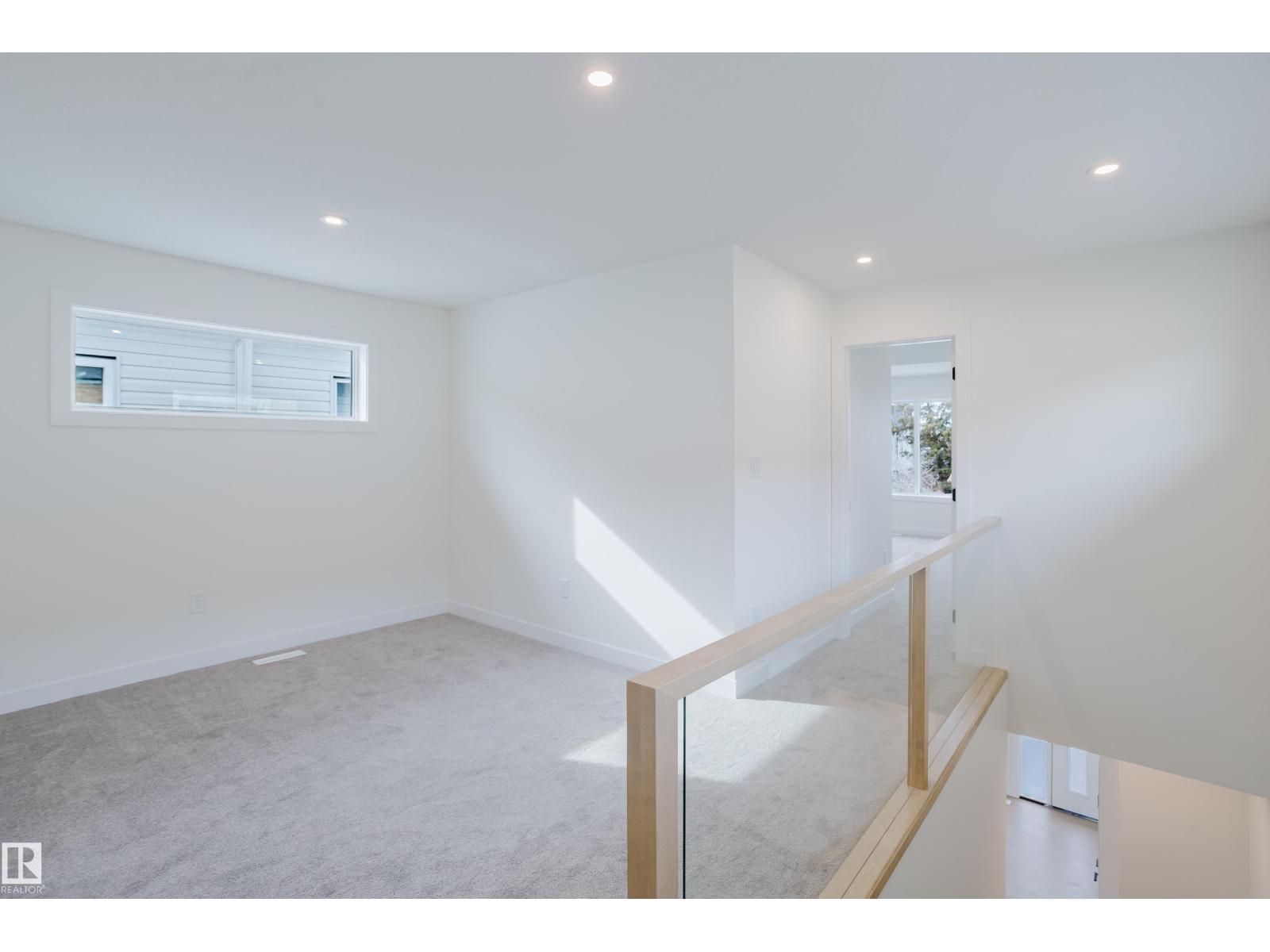 9709 157 ST NW NW - 30