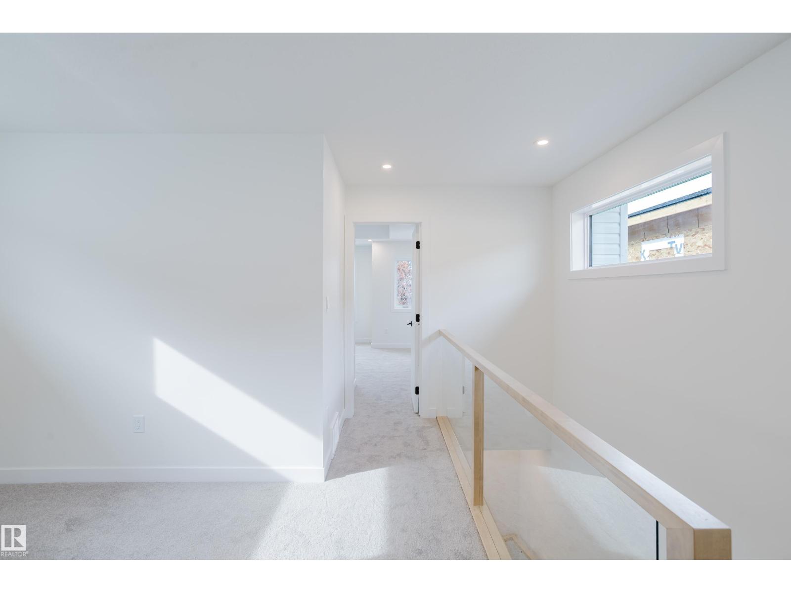 9709 157 ST NW NW - 32